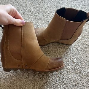 Sorel wedged booties